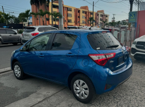 Toyota Vitz Básico
