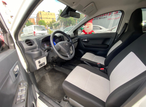 Daihatsu Mira Plus
