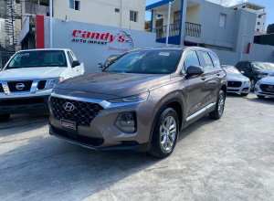 Hyundai Santa Fe SE