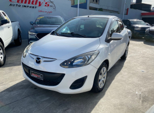 Mazda Demio Básico