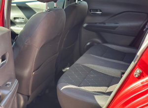 Nissan Kicks SV