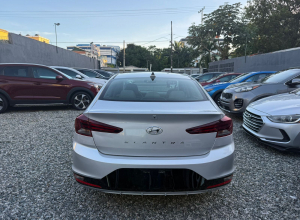 Hyundai Elantra SEL
