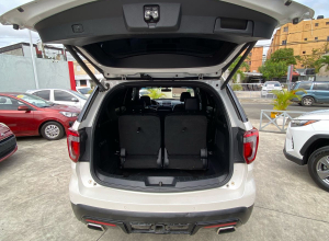 Ford Explorer Sport