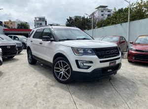 Ford Explorer Sport