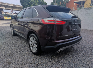 Ford Edge Titanium