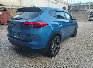 Hyundai Tucson SE