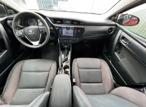 Toyota Corolla SE