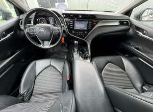 Toyota Camry XLE