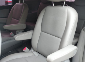 Kia Carnival Básico