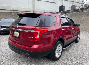 Ford Explorer XLS