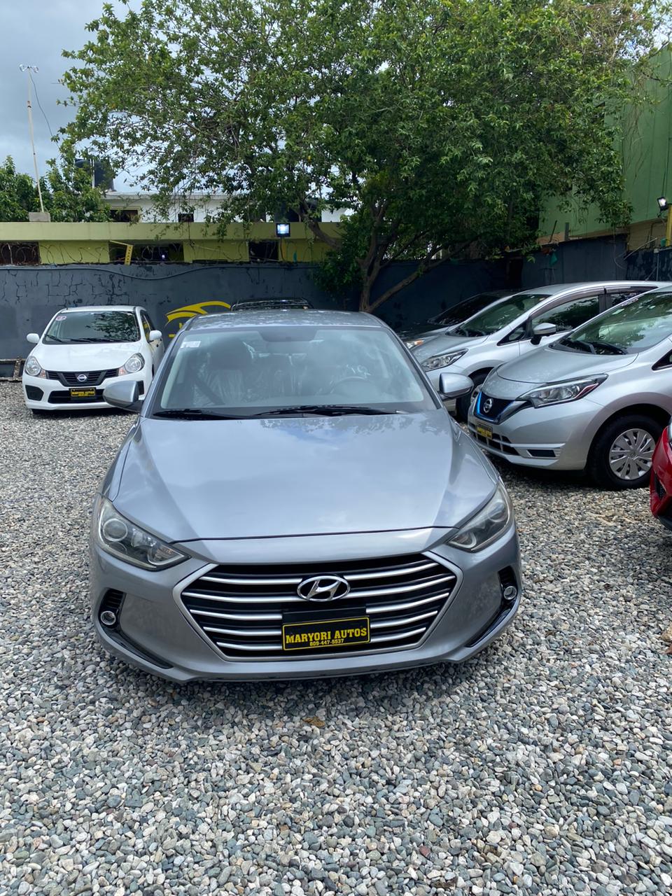 Hyundai Elantra SE