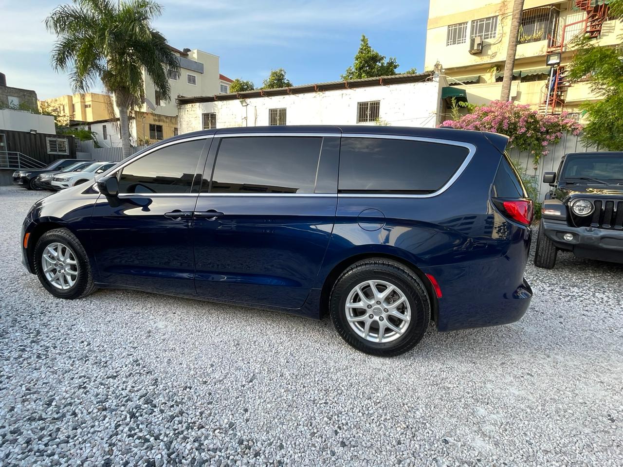 Chrysler Pacifica Básico