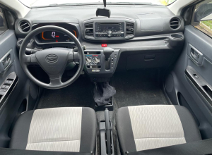 Daihatsu Mira Básico