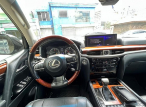 Lexus LX 570