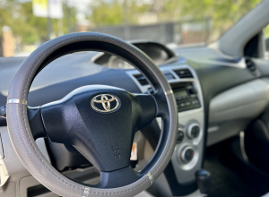 Toyota Yaris Básico