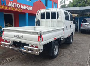 Kia K2700 Básico