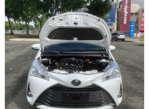 Toyota Vitz Básico