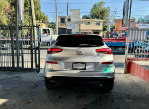 Hyundai Tucson SE