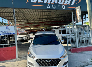 Hyundai Tucson SE
