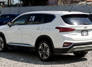 Hyundai Santa Fe SE