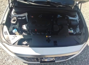 Hyundai Santa Fe SE