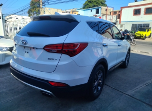 Hyundai Santa Fe SE