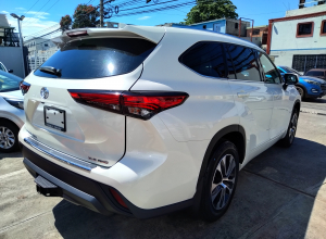 Toyota Highlander XLE