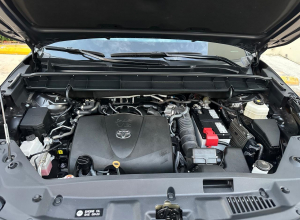 Toyota Highlander Sport