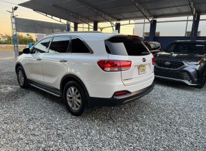 Kia Sorento LX