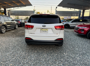 Kia Sorento LX