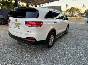 Kia Sorento LX