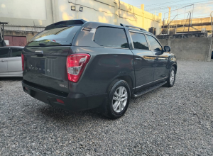 SsangYong Rexton Básico