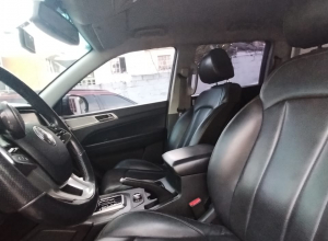 SsangYong Rexton Básico