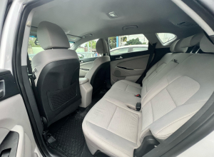 Hyundai Tucson SE