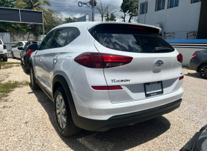 Hyundai Tucson SE