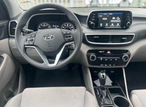 Hyundai Tucson SE
