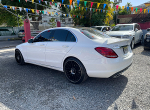 Mercedes-Benz Clase C 300 AMG
