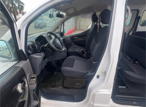 Nissan NV 200