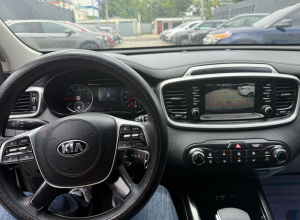 Kia Sorento LX