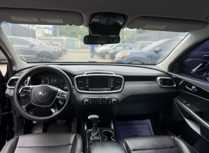 Kia Sorento LX