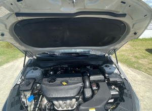 Kia K5 Básico