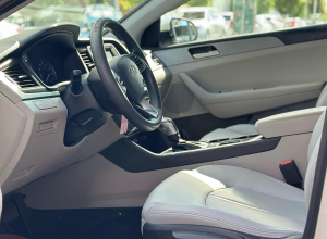 Hyundai Sonata SE