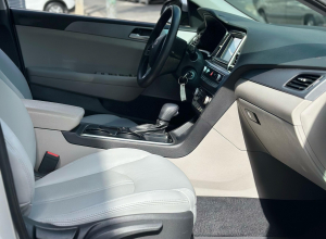 Hyundai Sonata SE