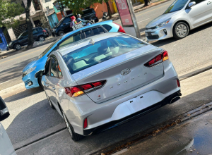 Hyundai Sonata SE