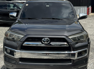 Toyota 4Runner SR5 Sport