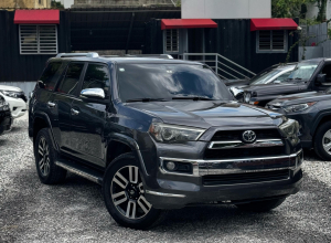 Toyota 4Runner SR5 Sport