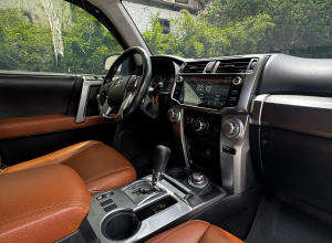 Toyota 4Runner SR5 Sport