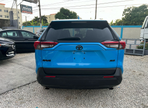 Toyota RAV4 XLE