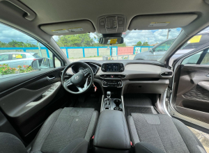 Hyundai Santa Fe SE