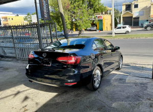 Volkswagen Jetta Básico